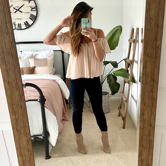 Lulus blush off the shoulder top - Picture 3 of 4